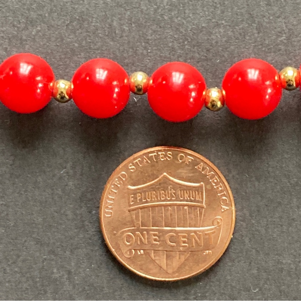 Monet gold tone red bead bracelet - Picture 3 of 4